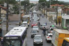 governo-propoe-reducao-do-ipva-e-isencao-para-mototaxistas-e-para-o-transporte-escolar