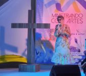 comunidade-catolica-realiza-evento-com-a-cantora-suely-facanha-em-caruaru