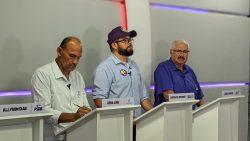 candidatos-a-prefeitura-de-taquaritinga-do-norte-‘trocam-farpas’-em-debate-do-grupo-asa-branca