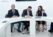 aline-nascimento,-do-pp,-toma-posse-como-vereadora-de-caruaru